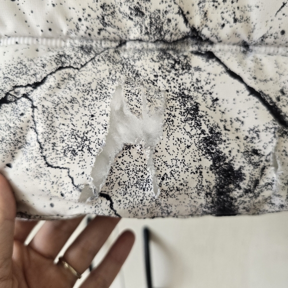 Jordan Air 2 Fer Puffer Jacket Vest. ***read - Flaw**** - Picture 11 of 14